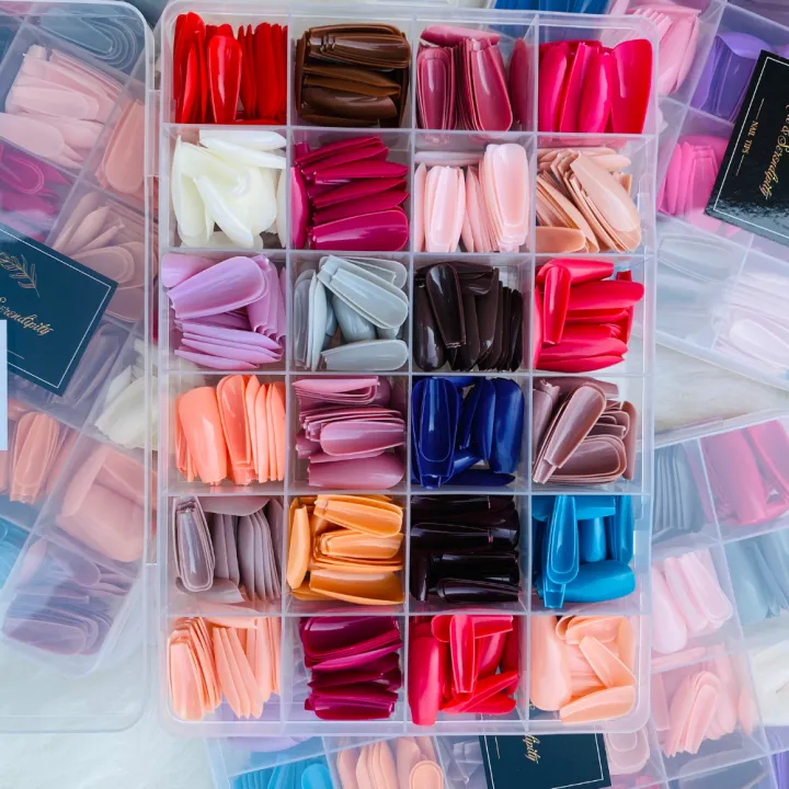 HR Store – Premium Fake Nails Box | 576 Pcs | Long-Lasting, Trendy & Easy-to-Use