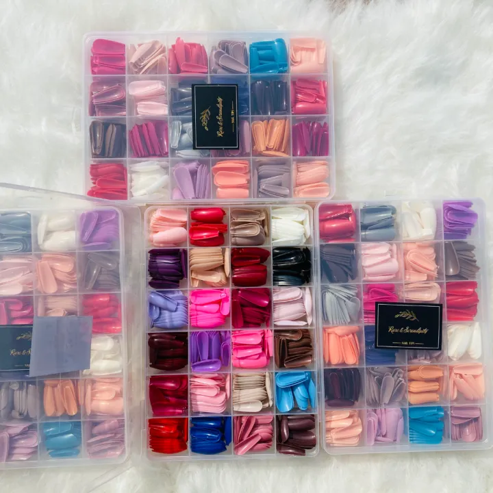 HR Store – Premium Fake Nails Box | 576 Pcs | Long-Lasting, Trendy & Easy-to-Use